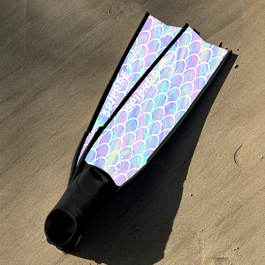 Spierre Iridescent Scale Design Carbon Art Fins